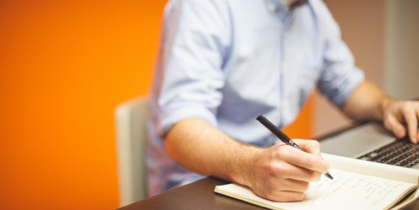 10 artículos de papelería que mejoran tu productividad en el trabajo o en casa
