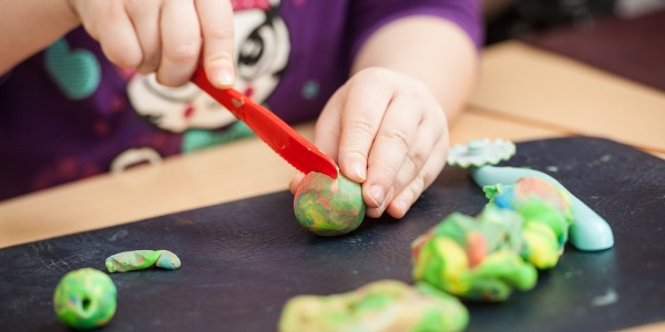 Los 10 Beneficios Inesperados de la Plastilina para Tus Hijos